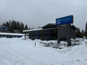 Pine Needles Inn